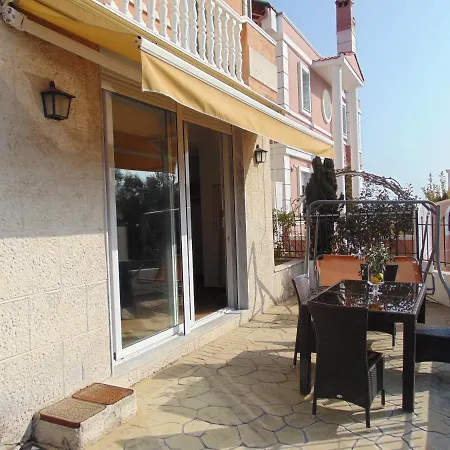 Villa Wave View